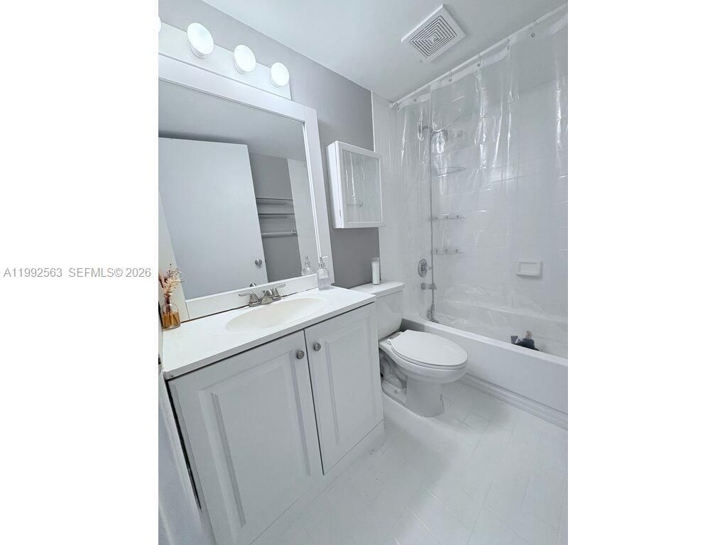1720 NW N River Dr, Unit 211, Miami, FL 33125 Photo