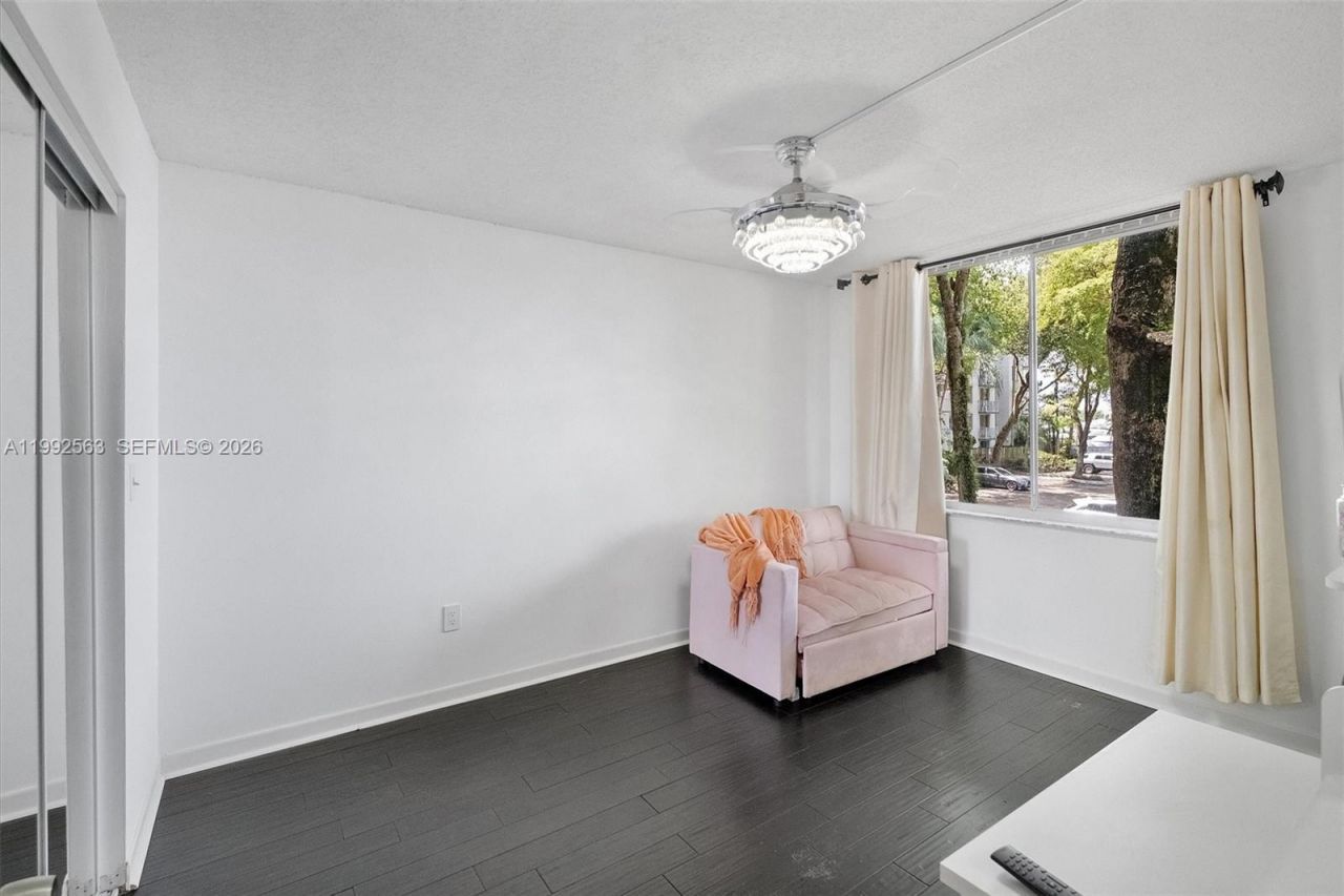 1720 NW N River Dr, Unit 211, Miami, FL 33125 Photo