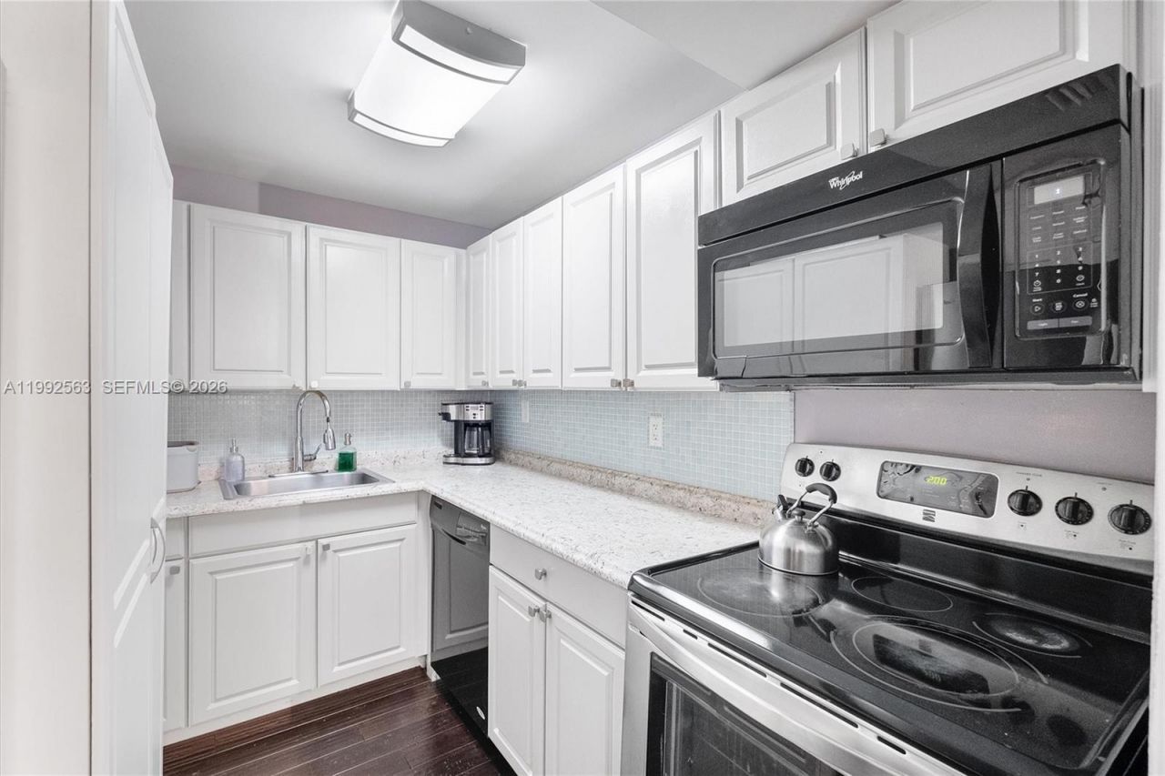 1720 NW N River Dr, Unit 211, Miami, FL 33125 Photo