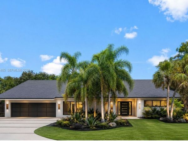 7997 SW 76th Avenue, Miami, FL 33143