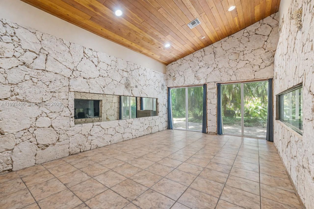 7997 SW 76th Avenue, Miami, FL 33143 Photo