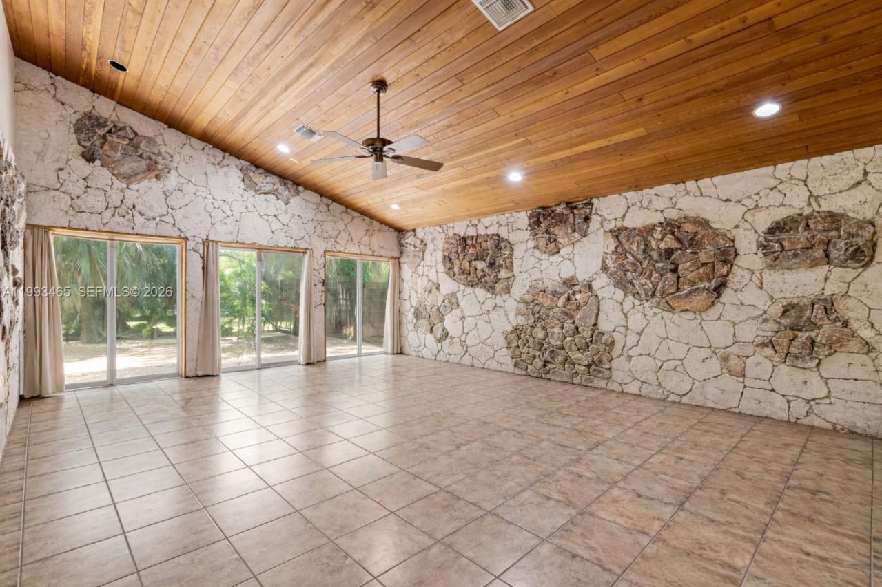 7997 SW 76th Avenue, Miami, FL 33143 Photo