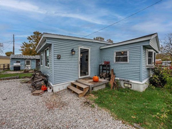 265 S Meachem Road, Unit 3, Port Clinton, OH 43452