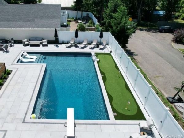 6 Crusader Lane , Nesconset, NY 11767