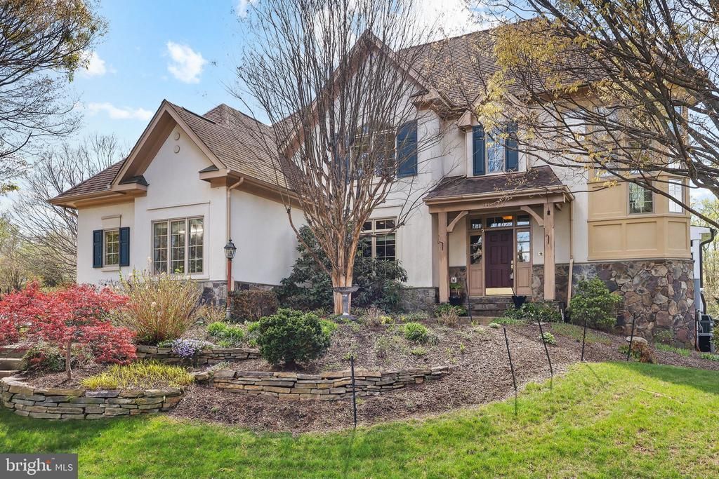 1452 Carrington Ridge Lane, Vienna, VA 22182 Main Photo