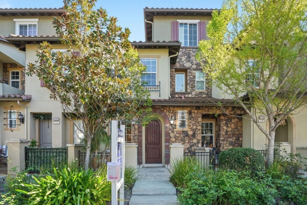 580 De Guigne Drive, Sunnyvale, CA 94085 Main Photo