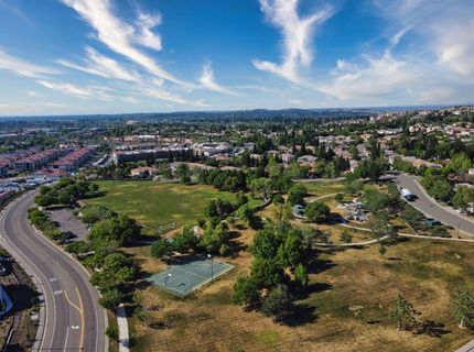 1666 Renpoint Way, Folsom, CA 95630 Photo