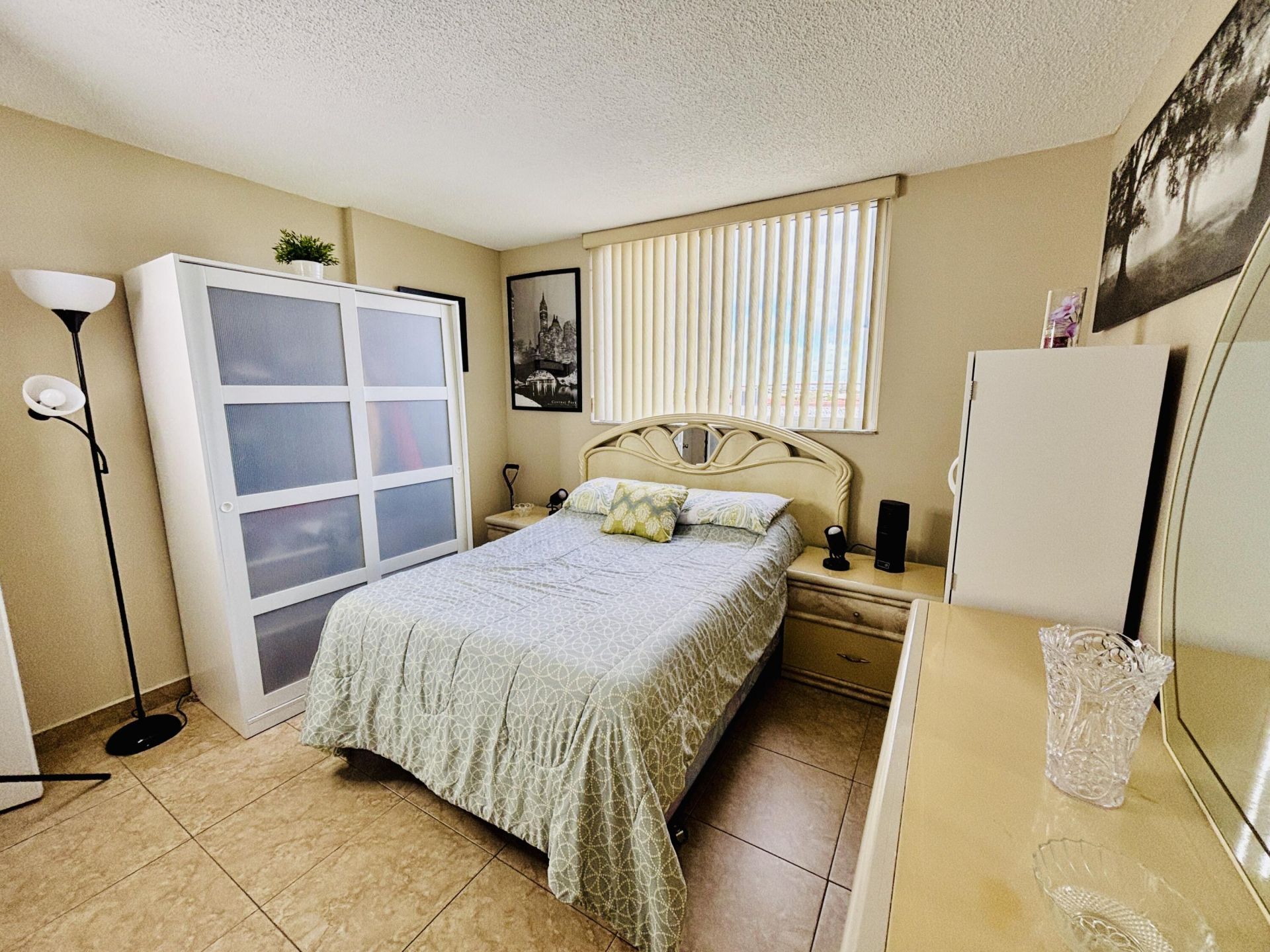 8201 NW 8th Street, Unit 1-509, Miami, FL 33126 Photo