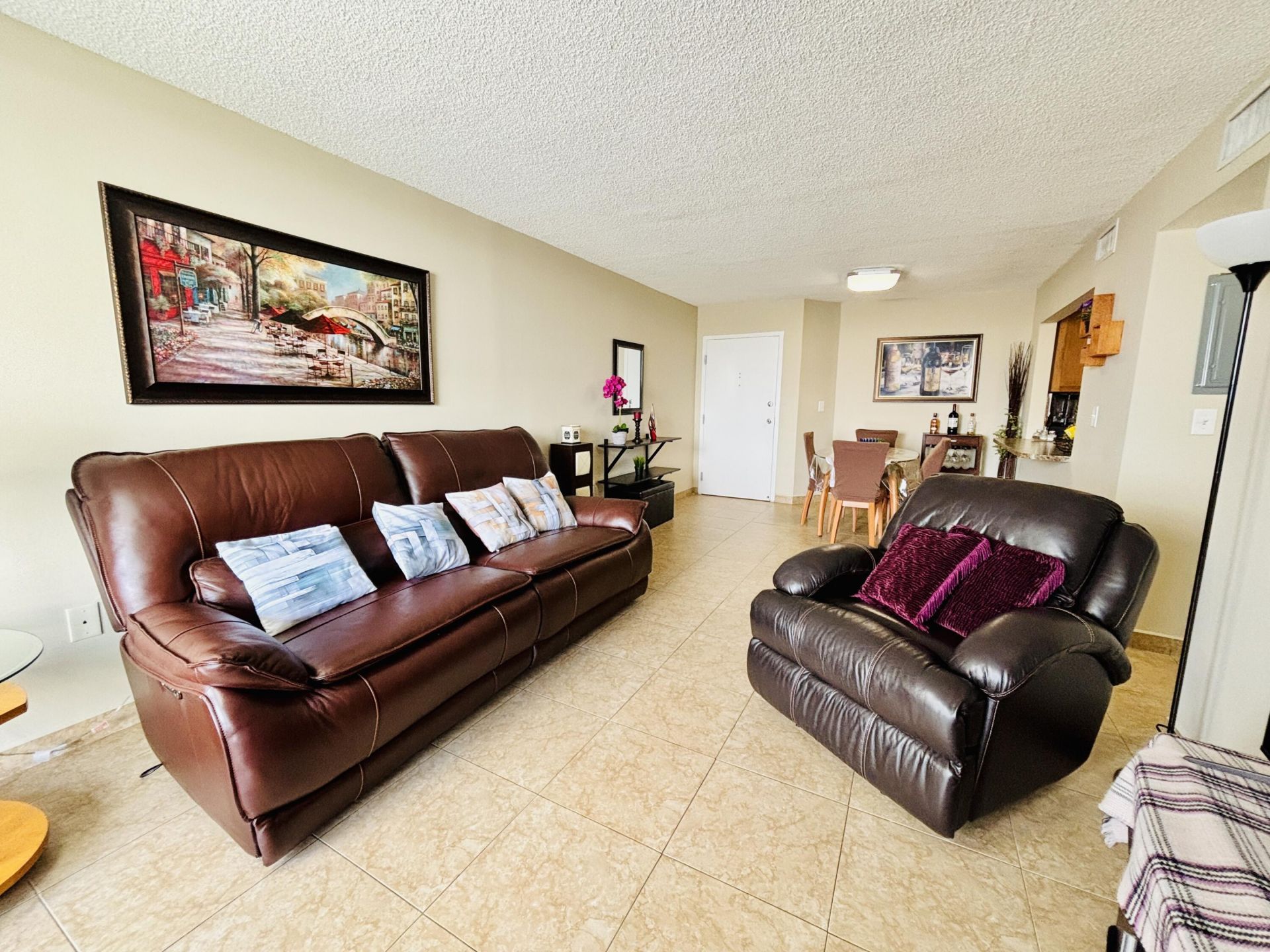 8201 NW 8th Street, Unit 1-509, Miami, FL 33126 Photo