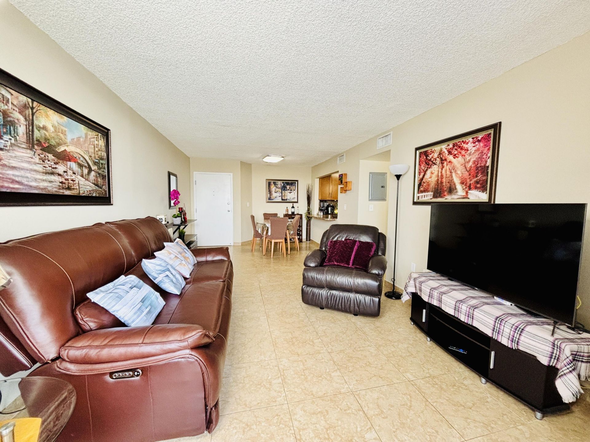 8201 NW 8th Street, Unit 1-509, Miami, FL 33126 Photo