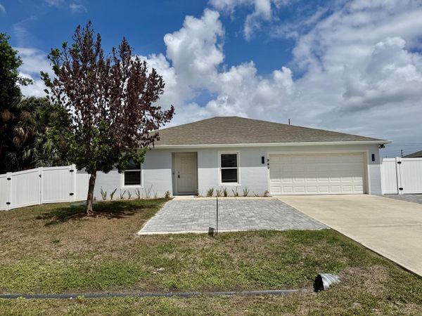 949 SW Fisherman Avenue, Port St. Lucie, FL 34953