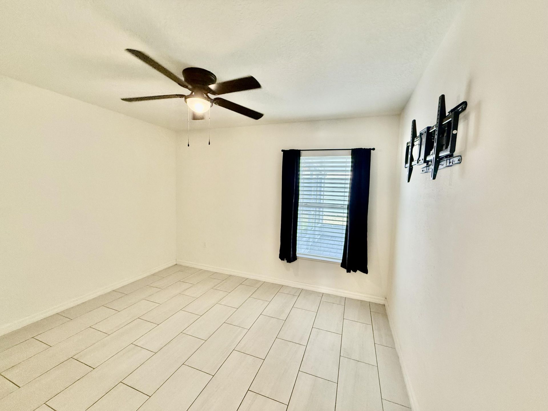 949 SW Fisherman Avenue, Port Saint Lucie, FL 34953 Photo