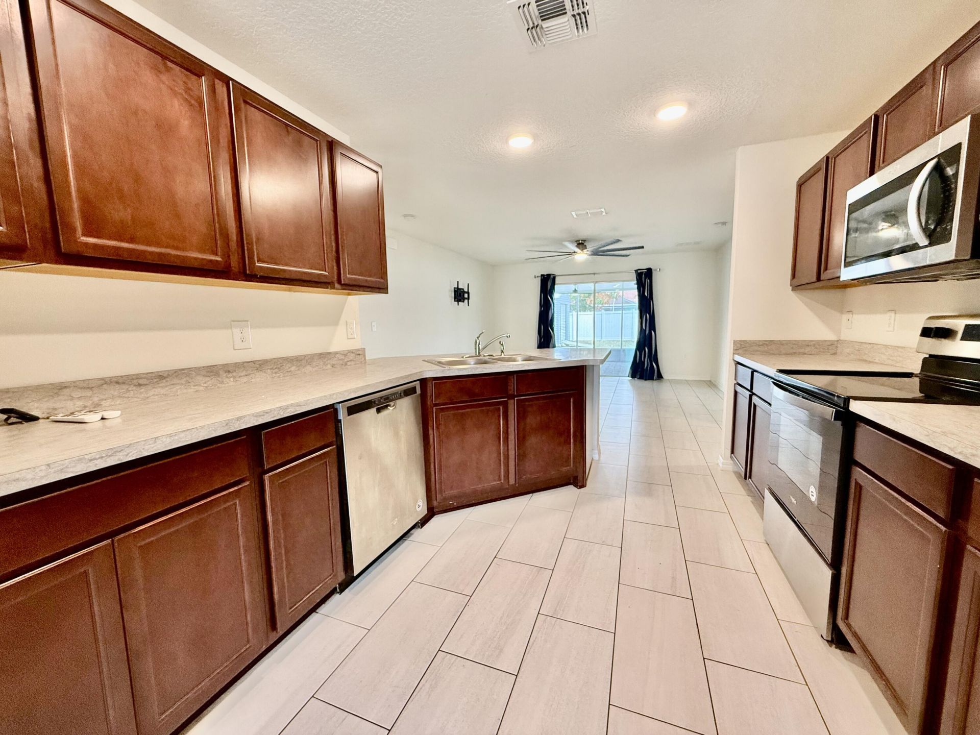 949 SW Fisherman Avenue, Port Saint Lucie, FL 34953 Photo