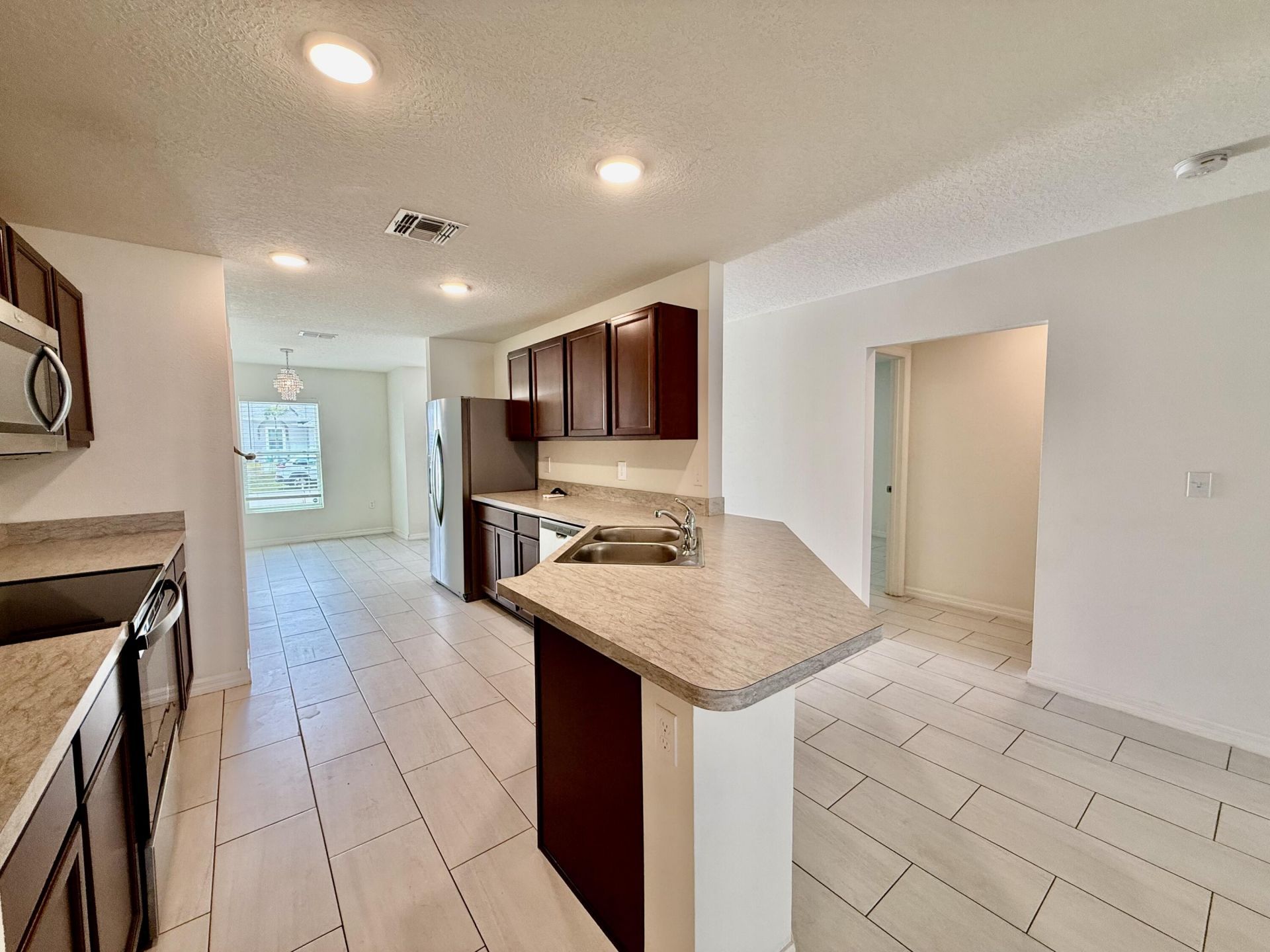 949 SW Fisherman Avenue, Port Saint Lucie, FL 34953 Photo