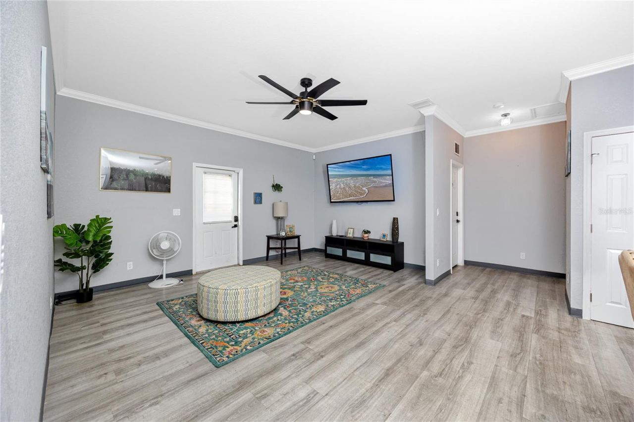 1835 16th Street S, Saint Petersburg, FL 33705 Photo