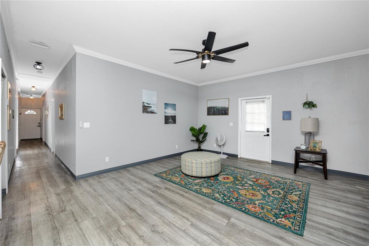 1835 16th Street S, Saint Petersburg, FL 33705 Photo