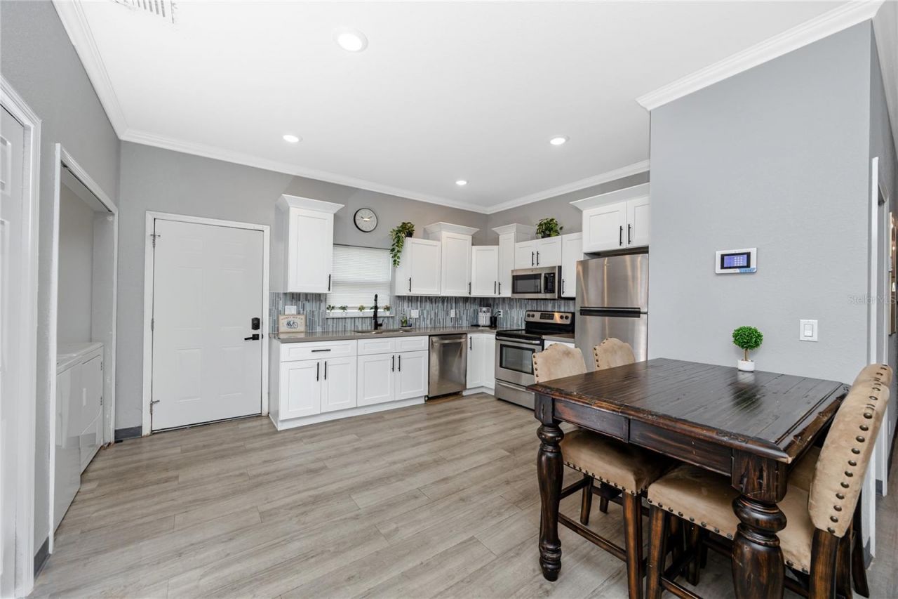 1835 16th Street S, Saint Petersburg, FL 33705 Photo