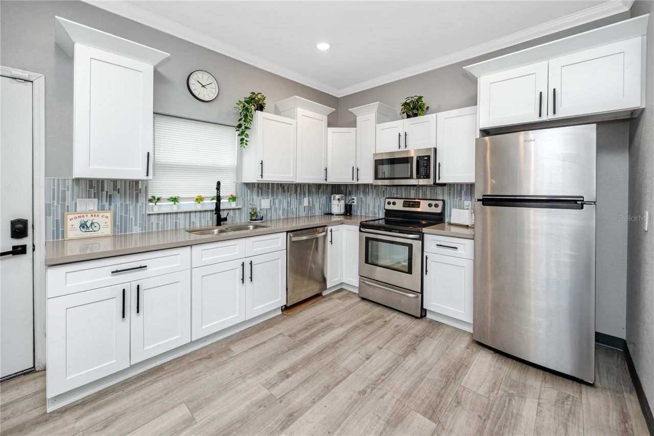 1835 16th Street S, Saint Petersburg, FL 33705 Photo