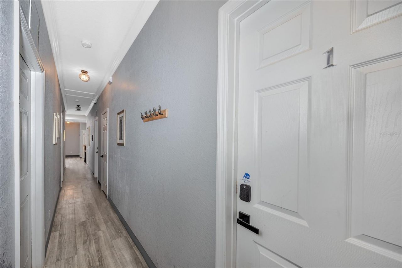 1835 16th Street S, Saint Petersburg, FL 33705 Photo