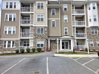 12308 Peters Farm Way, Unit 308, Westborough, MA 01581