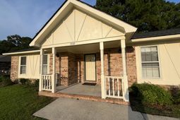 1222 Hampton Drive photo 4