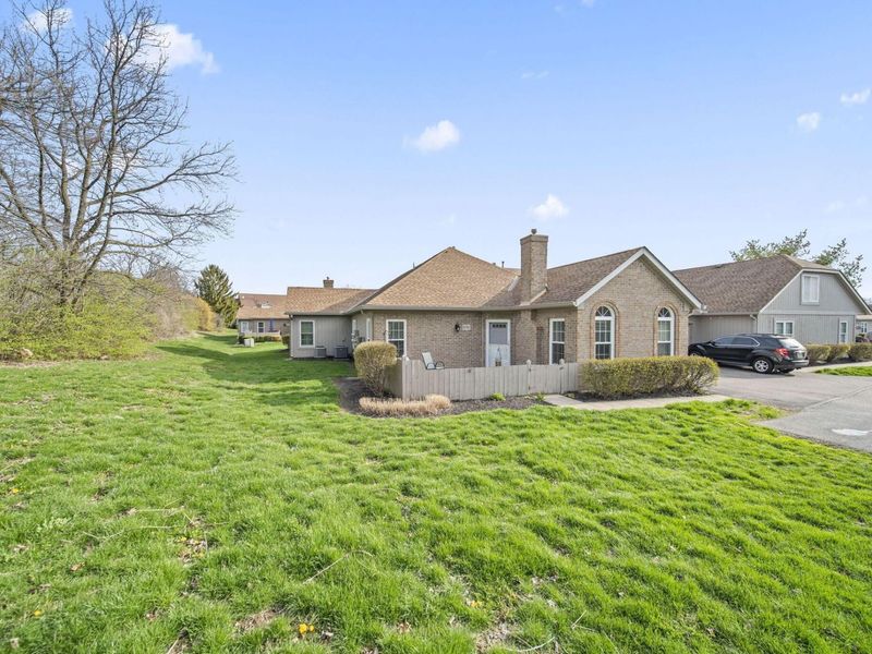 5757 Willow Lake, Grove City, OH 43123 Photo 3