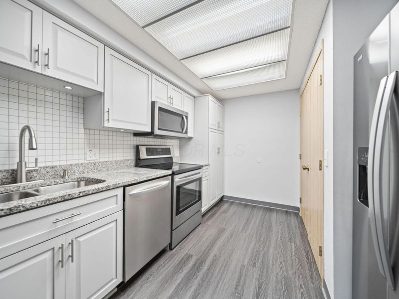 5757 Willow Lake, Grove City, OH 43123 Photo 6