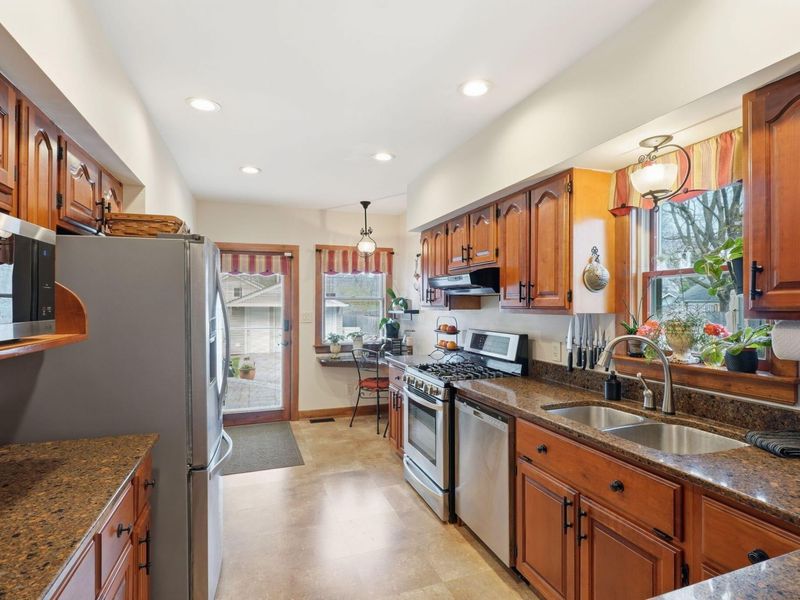 823 S Remington Road, Columbus, OH 43209 Photo 11