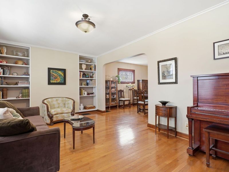 823 S Remington Road, Columbus, OH 43209 Photo 5