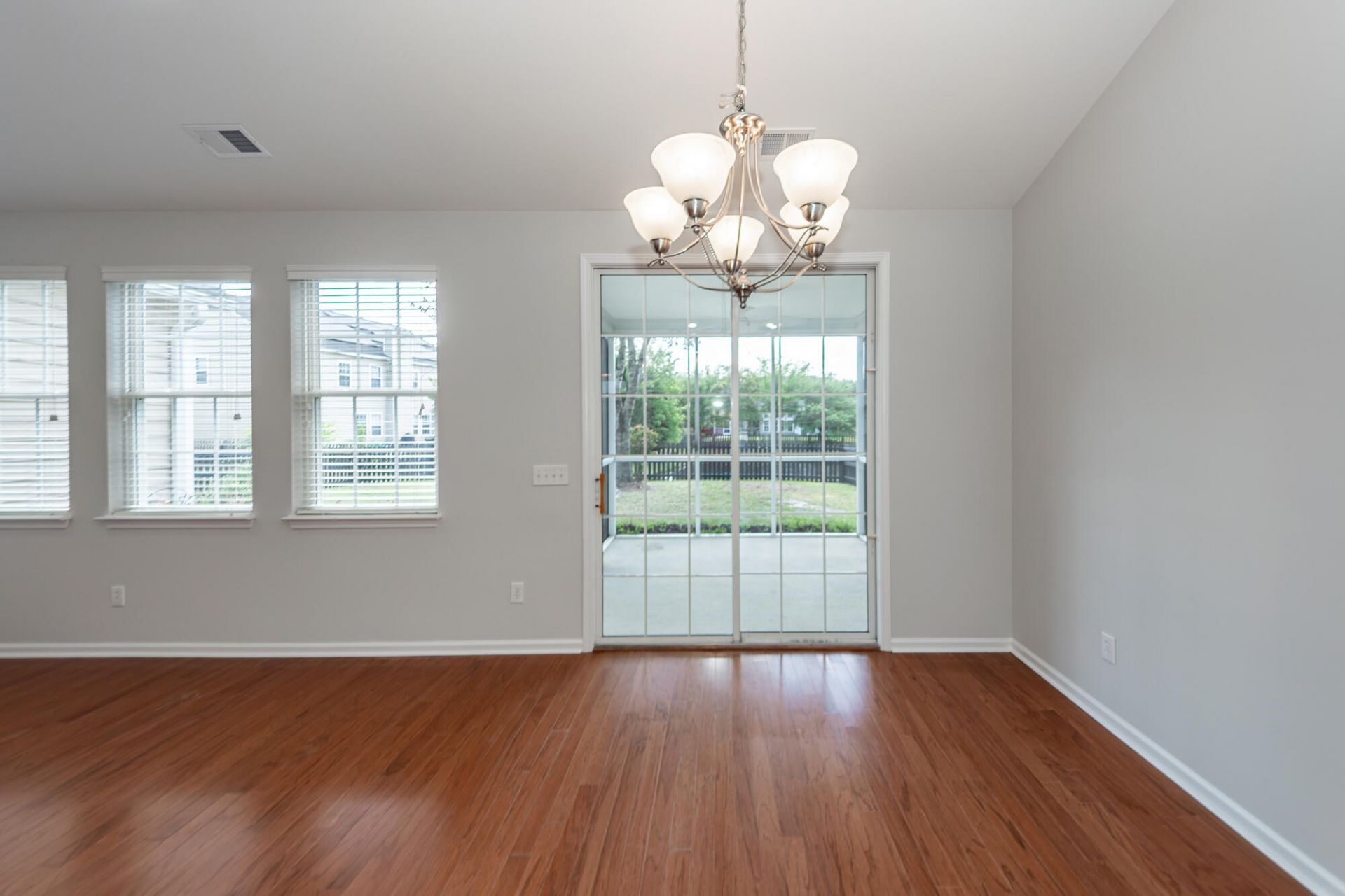 136 Gathering Island Road Photo 12