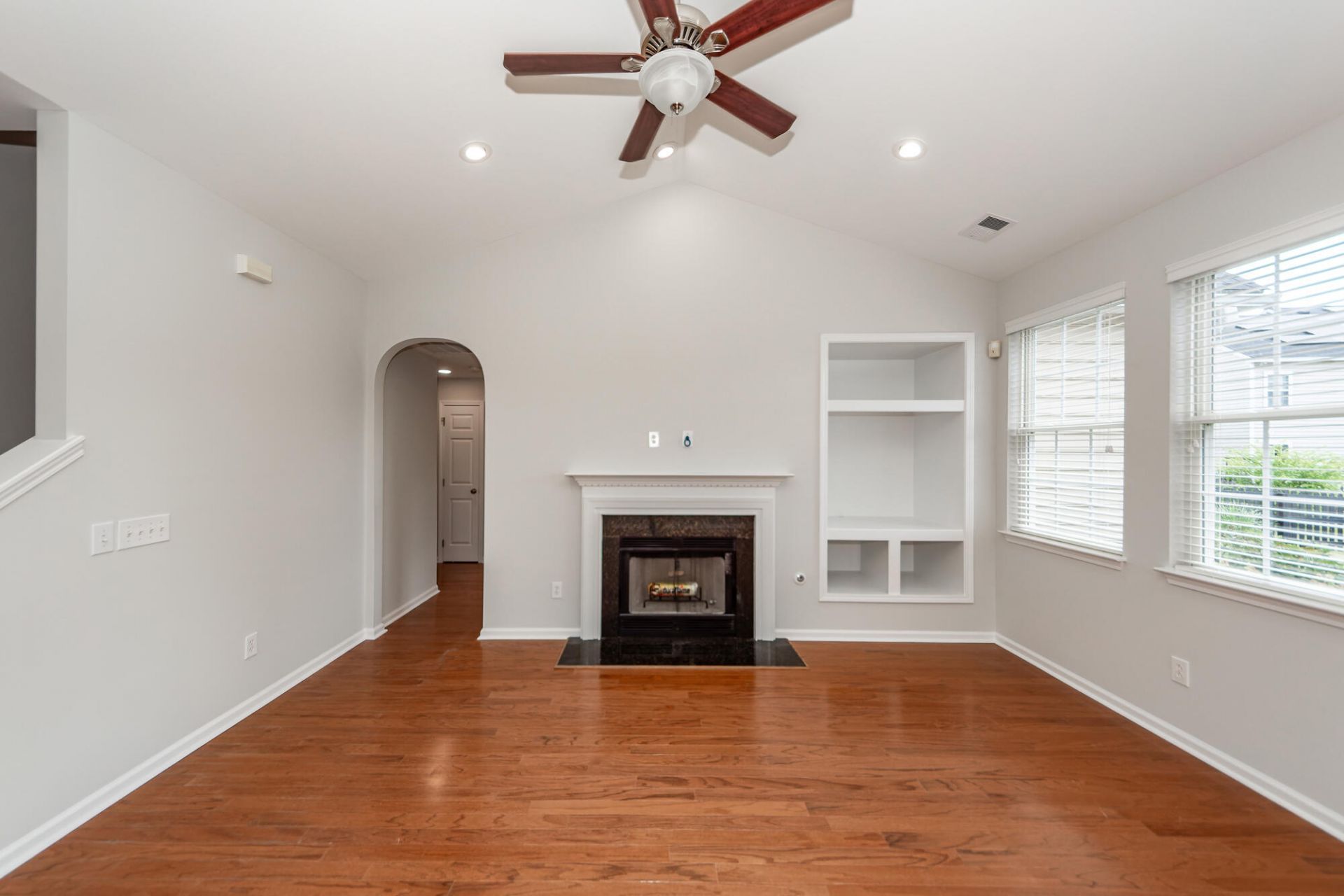 136 Gathering Island Road Photo 17