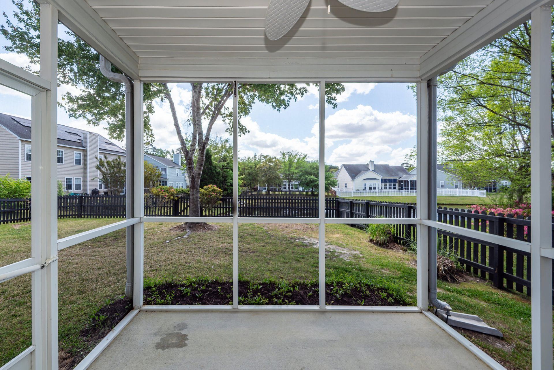 136 Gathering Island Road Photo 23