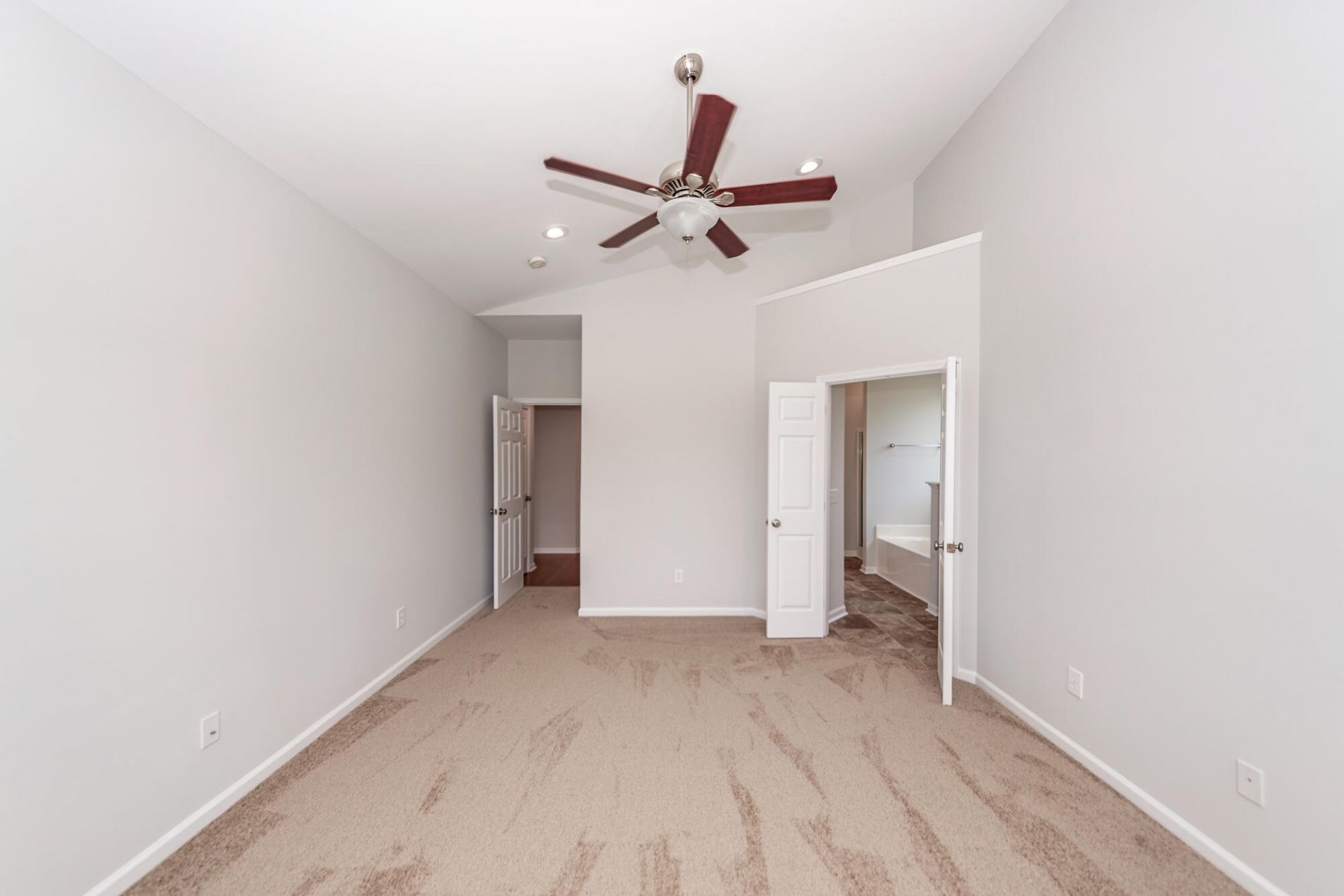 136 Gathering Island Road Photo 33