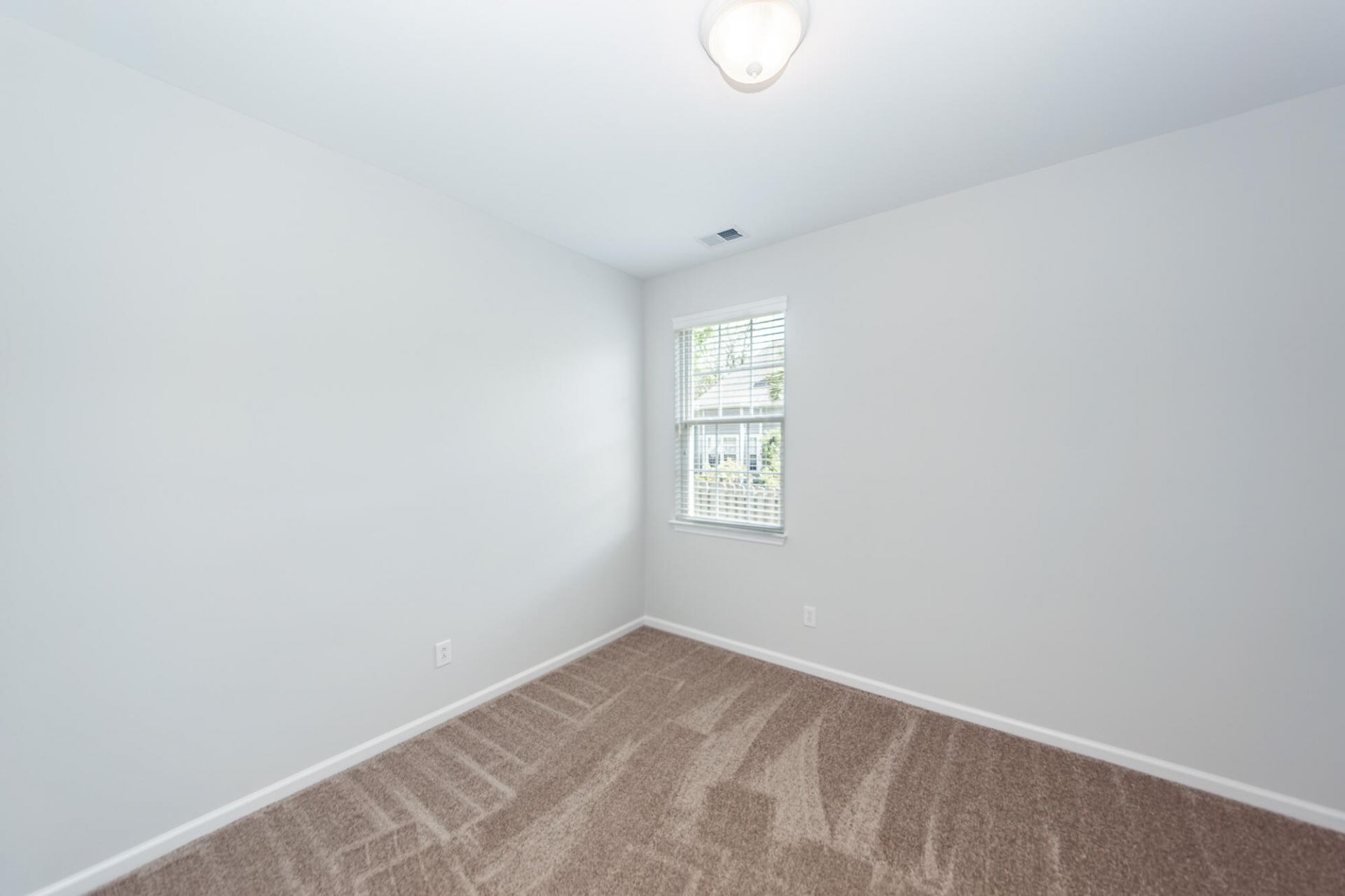 136 Gathering Island Road Photo 40