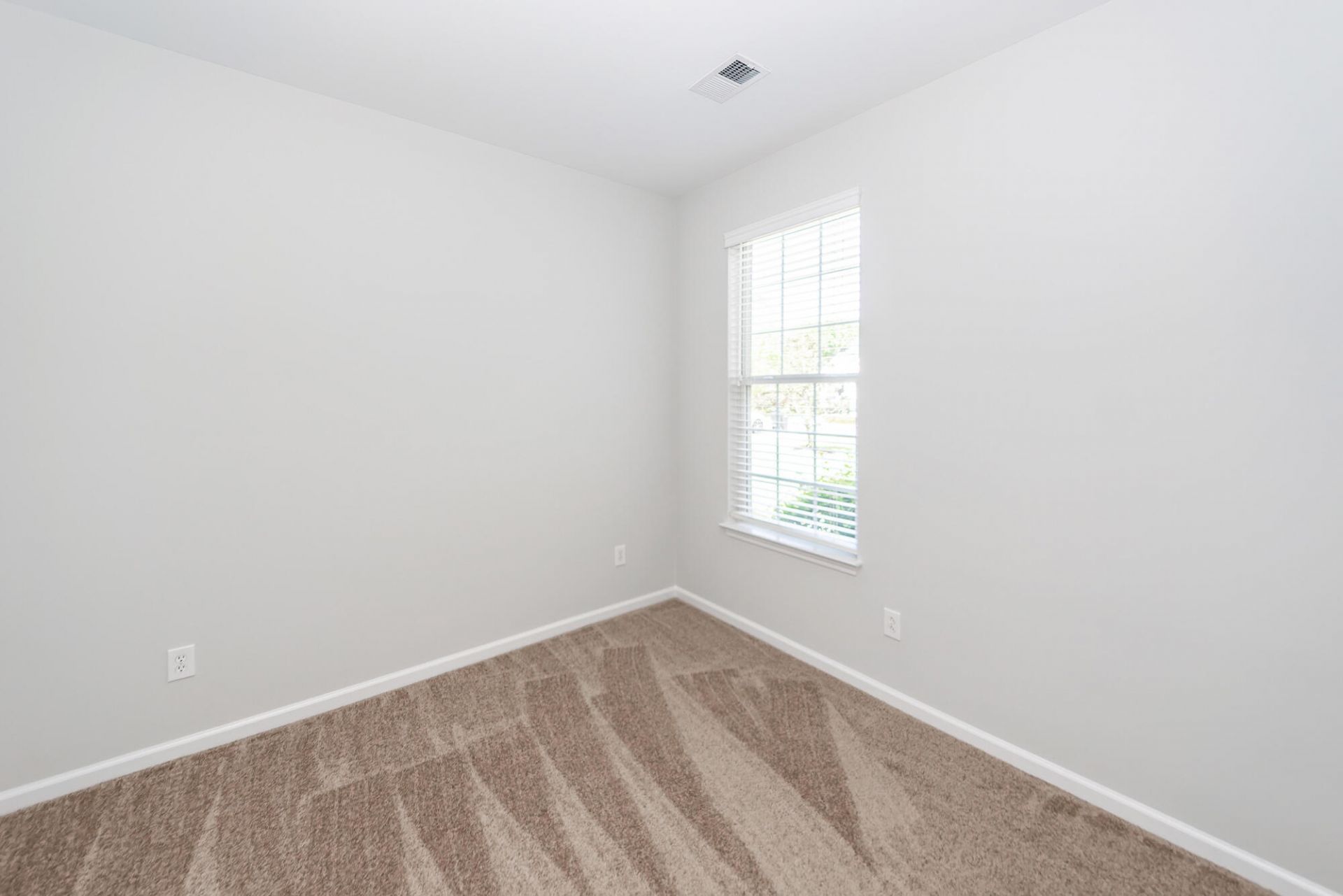 136 Gathering Island Road Photo 43