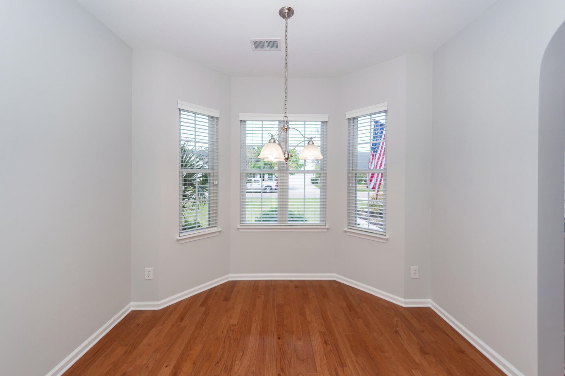 136 Gathering Island Road Photo 6