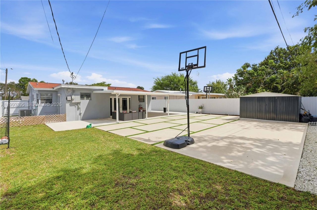 7390 Cleveland St , Hollywood, FL 33024 Photo