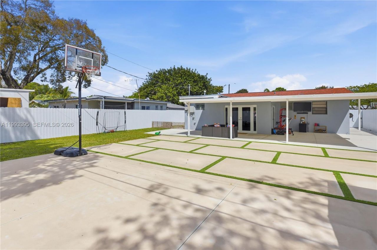 7390 Cleveland St , Hollywood, FL 33024 Photo