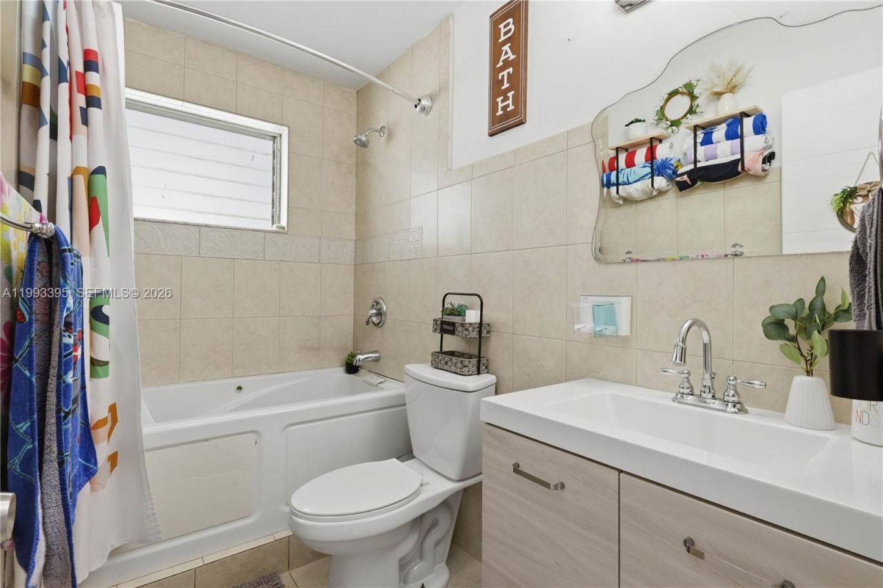 7390 Cleveland St , Hollywood, FL 33024 Photo