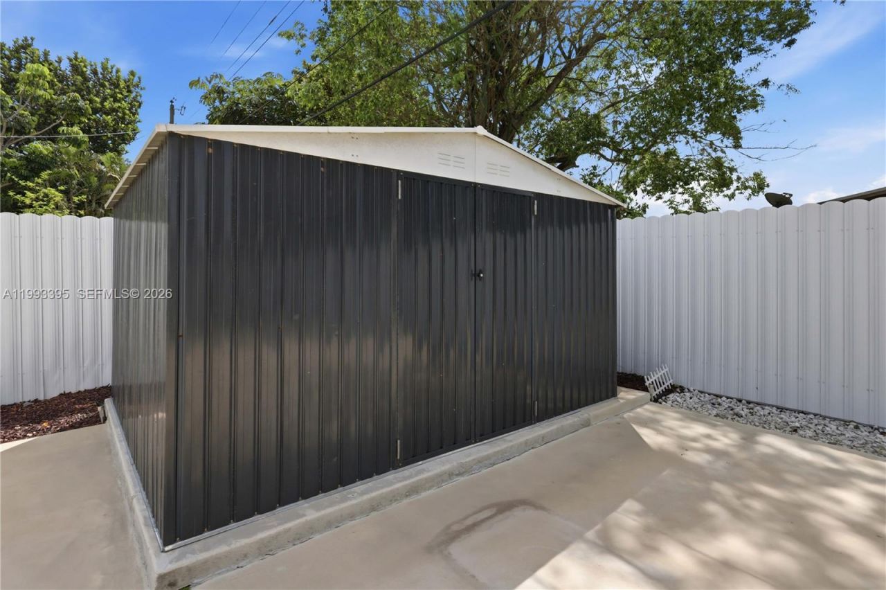 7390 Cleveland St , Hollywood, FL 33024 Photo