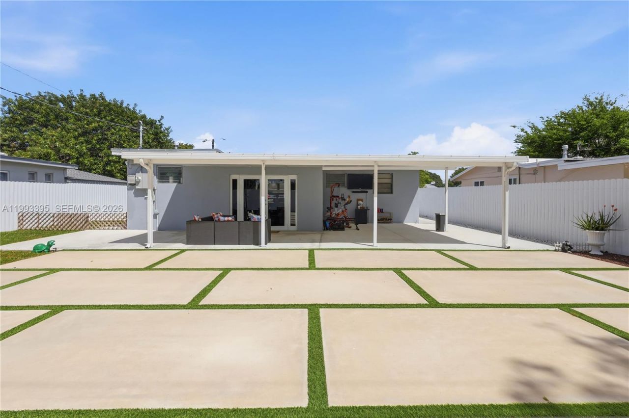 7390 Cleveland St , Hollywood, FL 33024 Photo