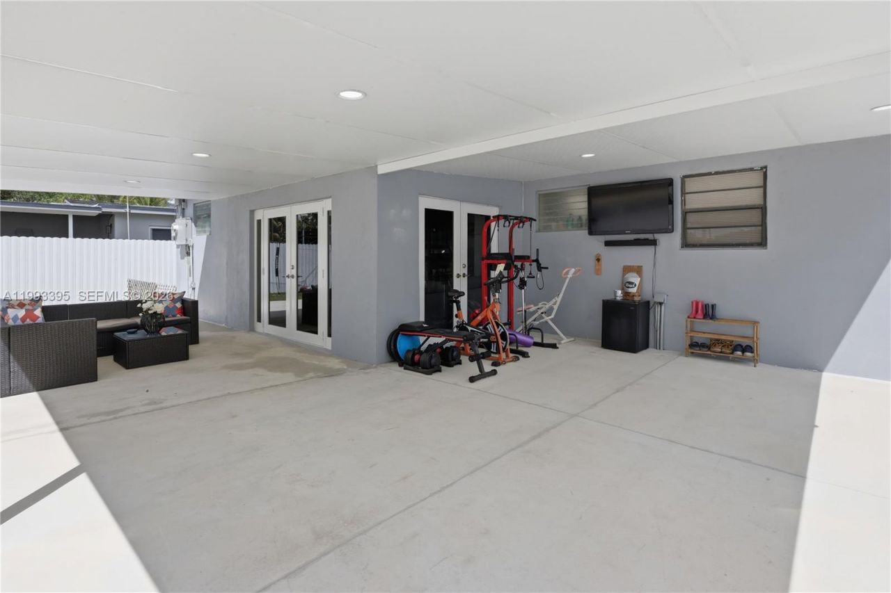 7390 Cleveland St , Hollywood, FL 33024 Photo