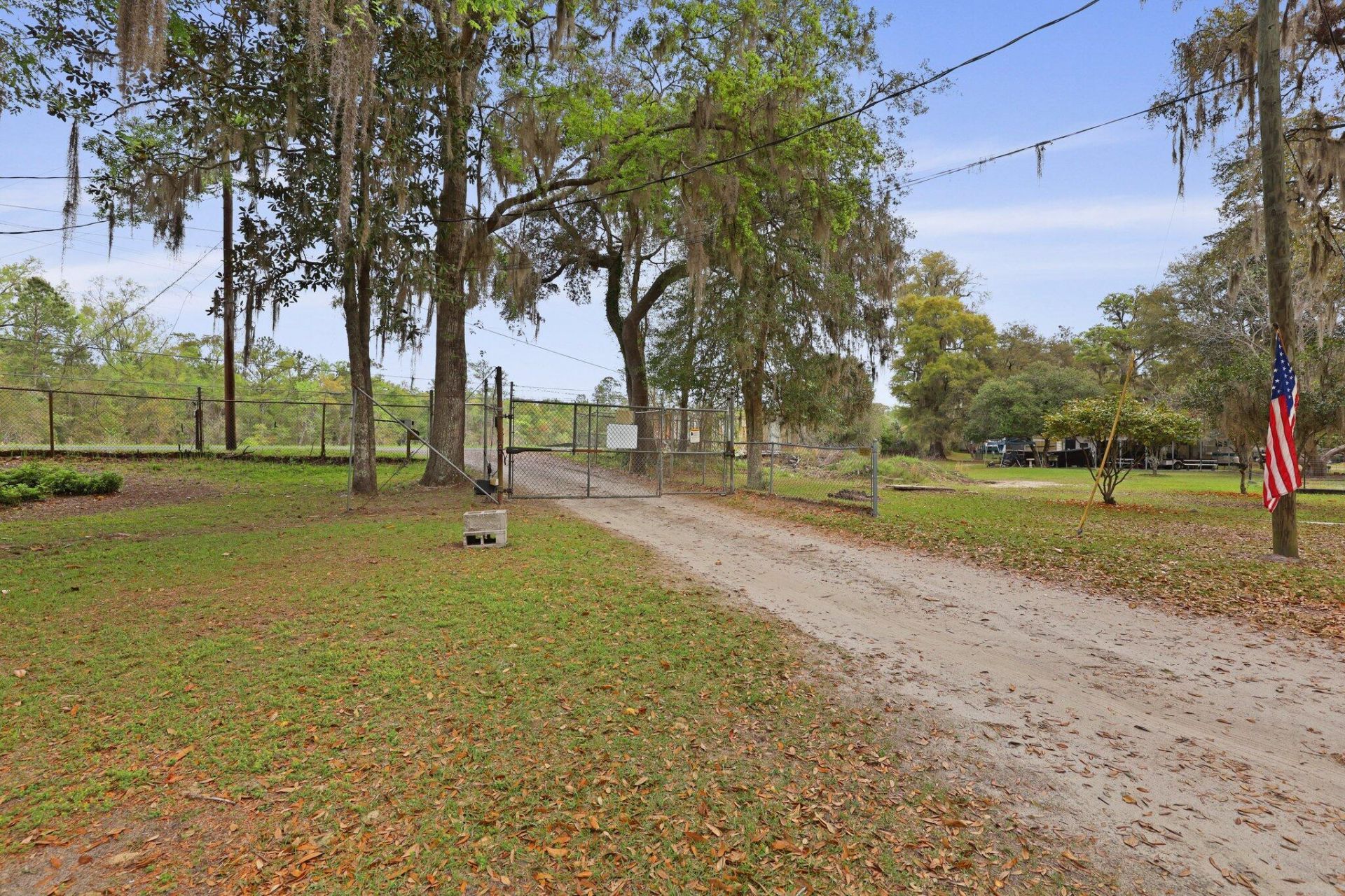 16703 Hendersonville Highway Photo 25