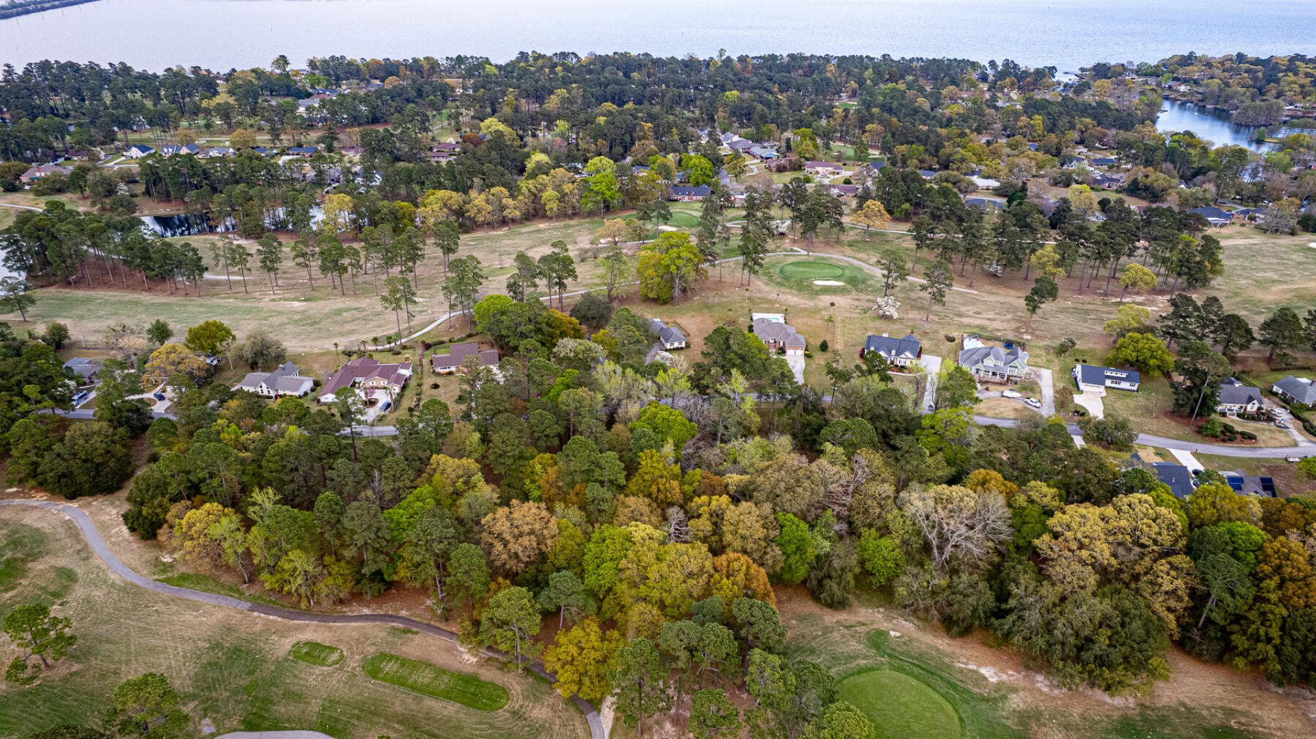 000 Saluda Drive Photo 16