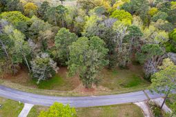 000 Saluda Drive photo 4