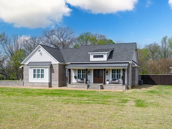 2101 MCWILLIAMS RD, Covington, TN 38019