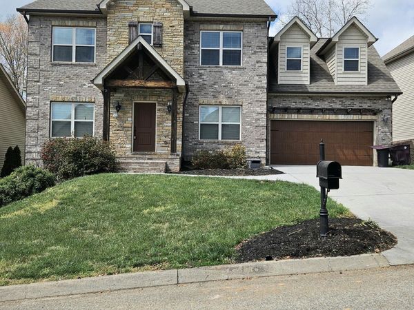 1325 Sloping Hill Lane, Knoxville, TN 37931