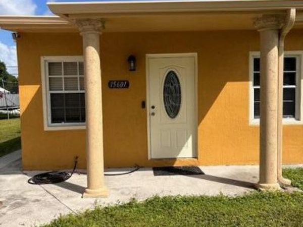 15601 NW 158th St Road, Miami Gardens, FL 33054