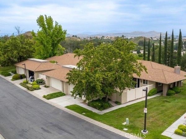 26172 Rainbow Glen, Newhall, CA 91321