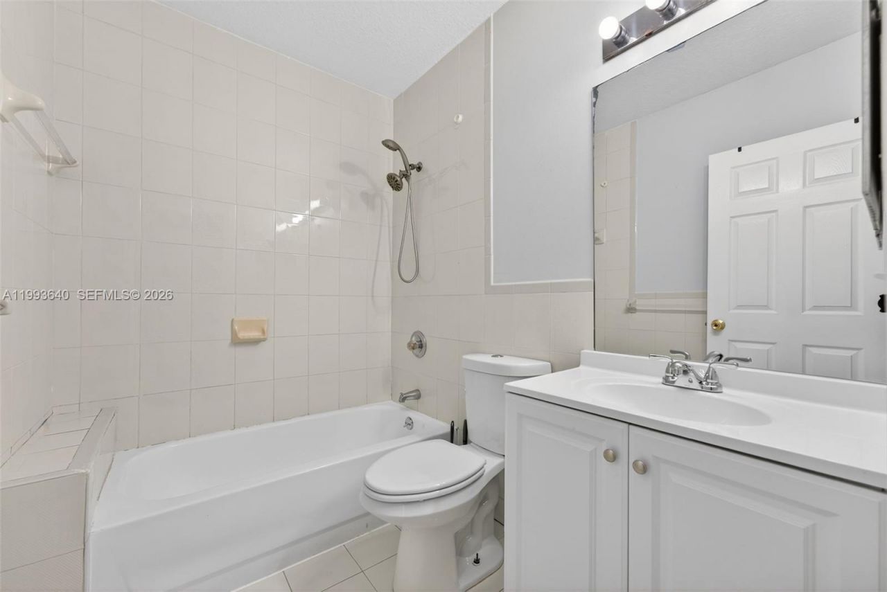 8852 NW 147th Ln , Miami Lakes, FL 33018 Photo